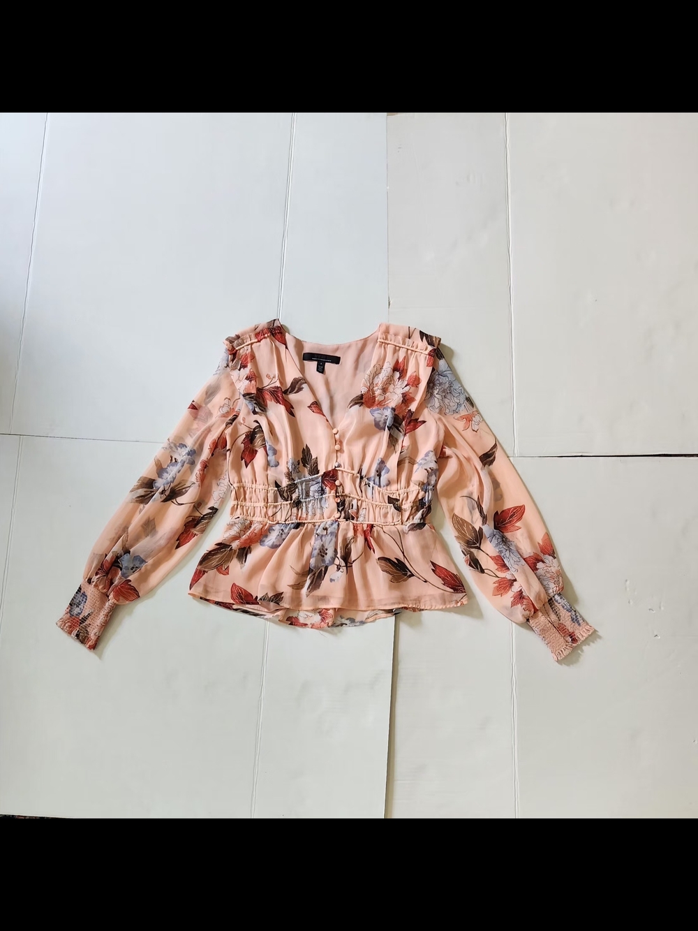 White House Black Market Peach Floral V-Neck Blouse